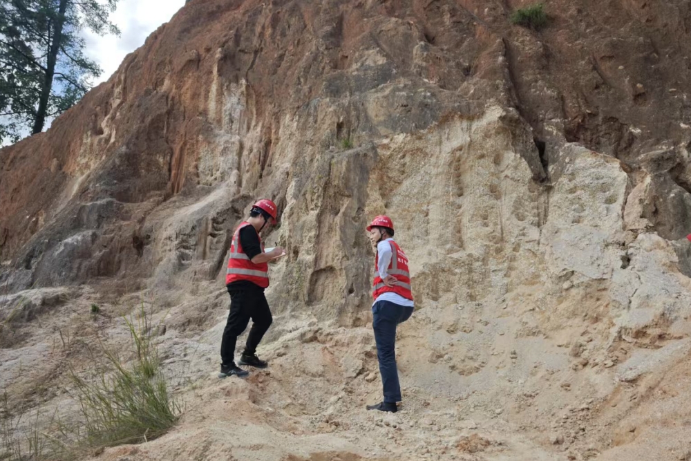 离子吸附型稀土现场调查